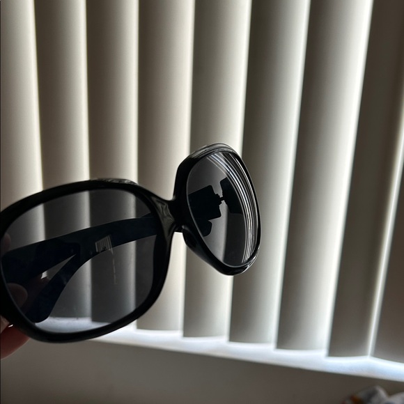 Baby phat wallet and vintage sunglasses - Picture 11 of 14